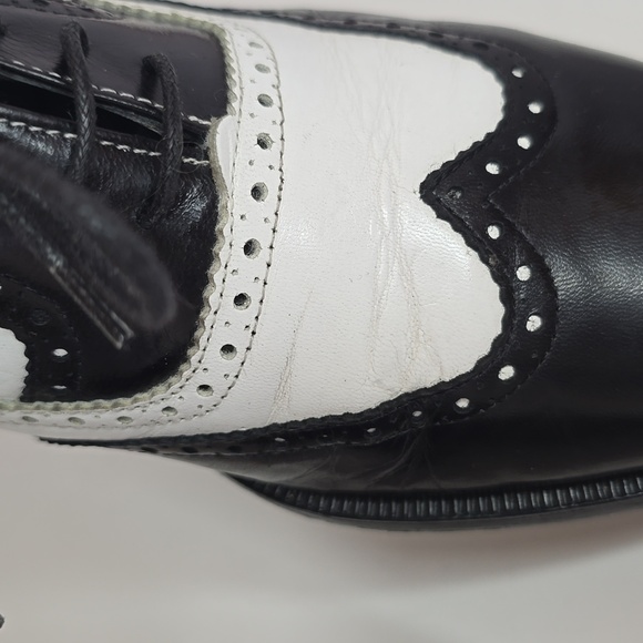 Stacy Adams Black and White Wingtip Brogue Leather Oxfords - Picture 4 of 14